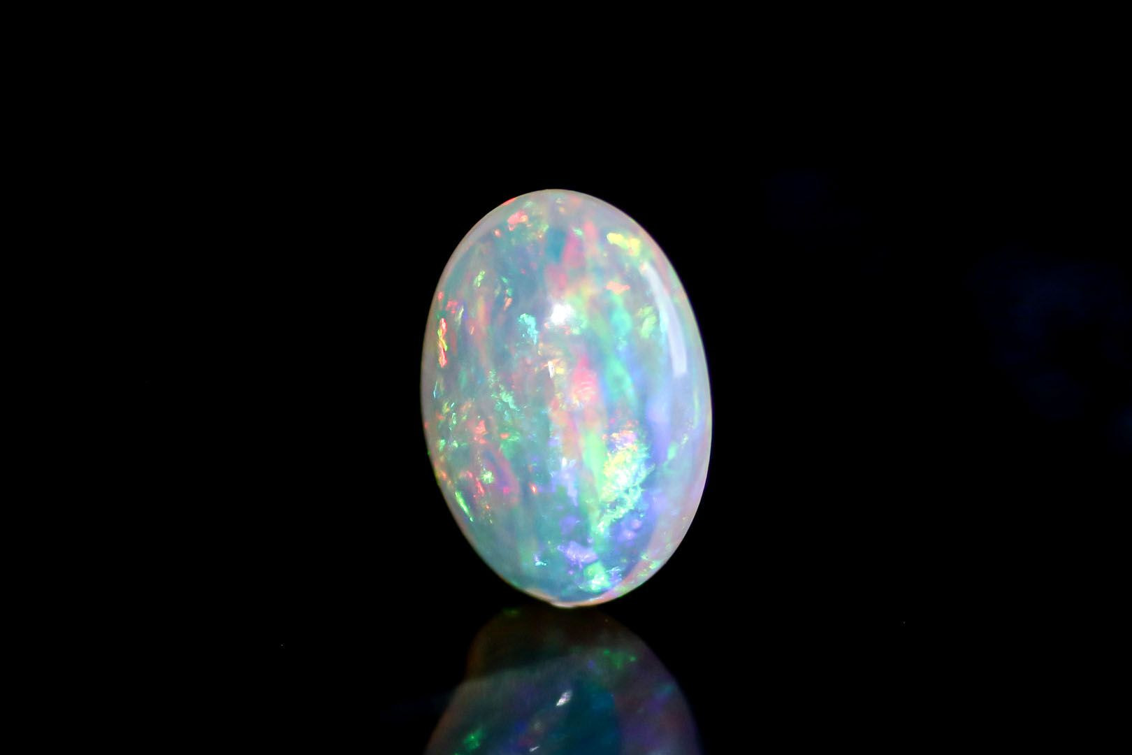 新作　天然火オパール1.105ct 遊色効果抜群！エチオピア産 遊色みっちり 天然石エチオピアオパール 12x8x4mm 2.8Ct o7